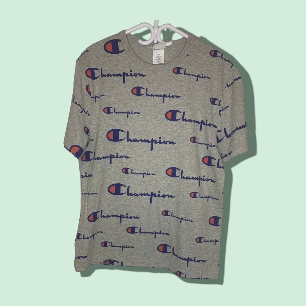 Champion  Continual Logo Pattern Vintage Size: M